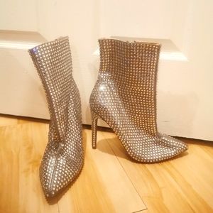 Steve Madden size 8 Crystal Rhinestone Pointed Toe Booties